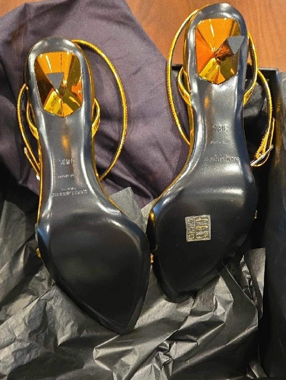 YSL Saint Laurent Metallic Gold Tangerine Kitty Sandal - Picture 10 of 13